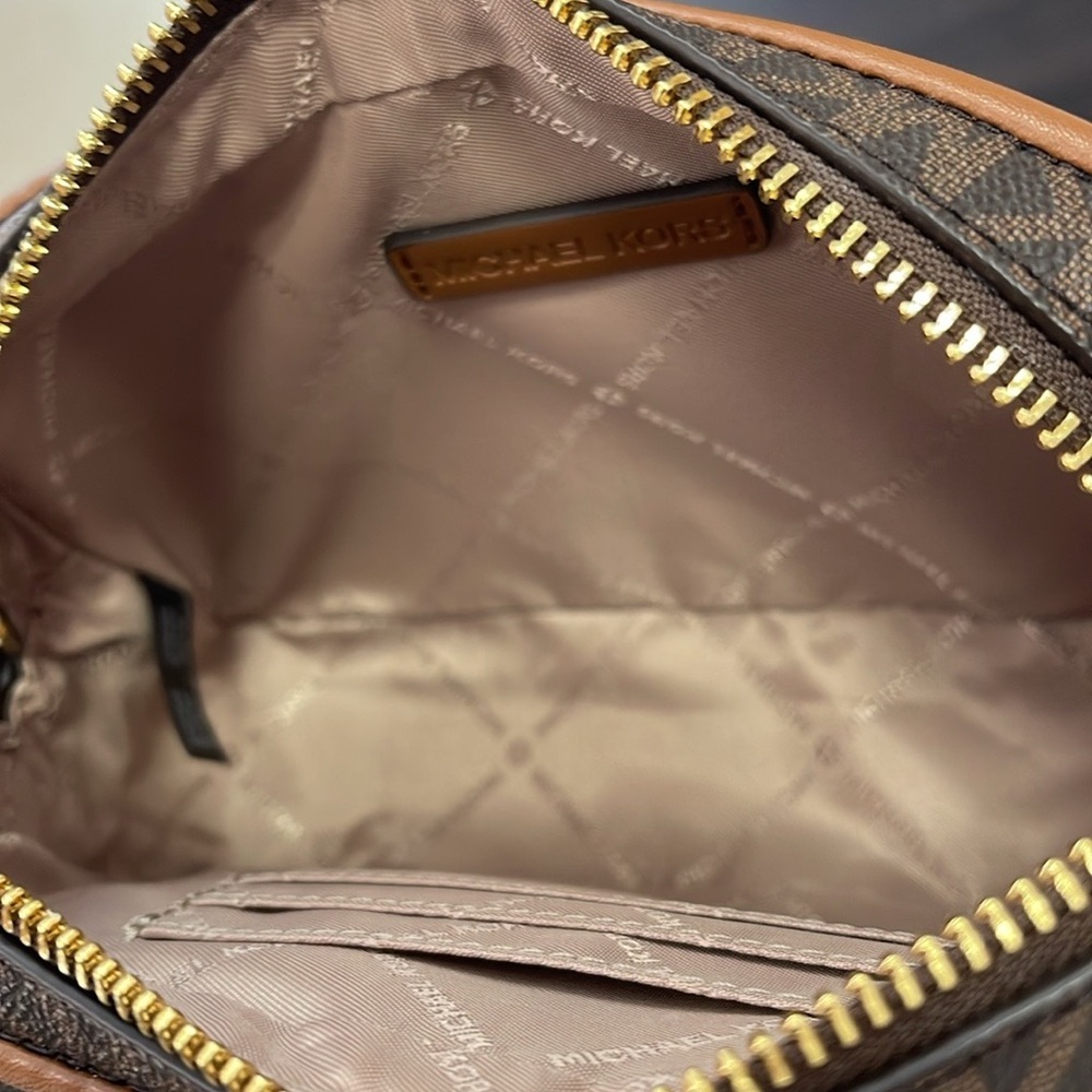 Michael Kors Bradshaw Extra-Small Metallic Signature Logo Camera Crossbody Bag - Picture 11 of 16